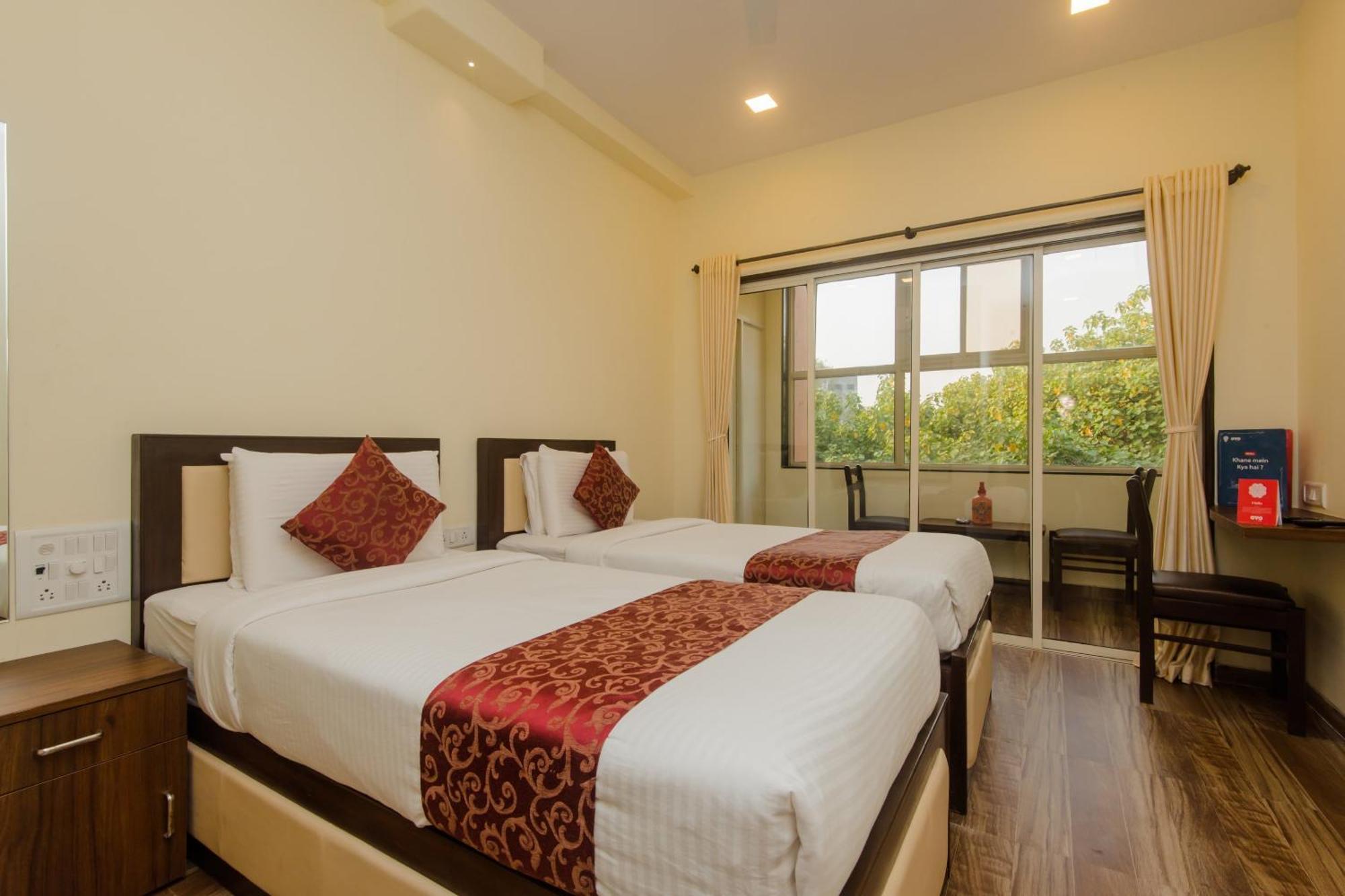 FabHotel Divine Residency Bombay Exterior foto