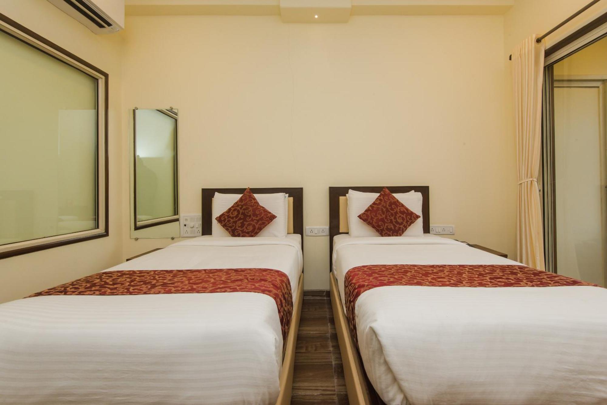FabHotel Divine Residency Bombay Exterior foto