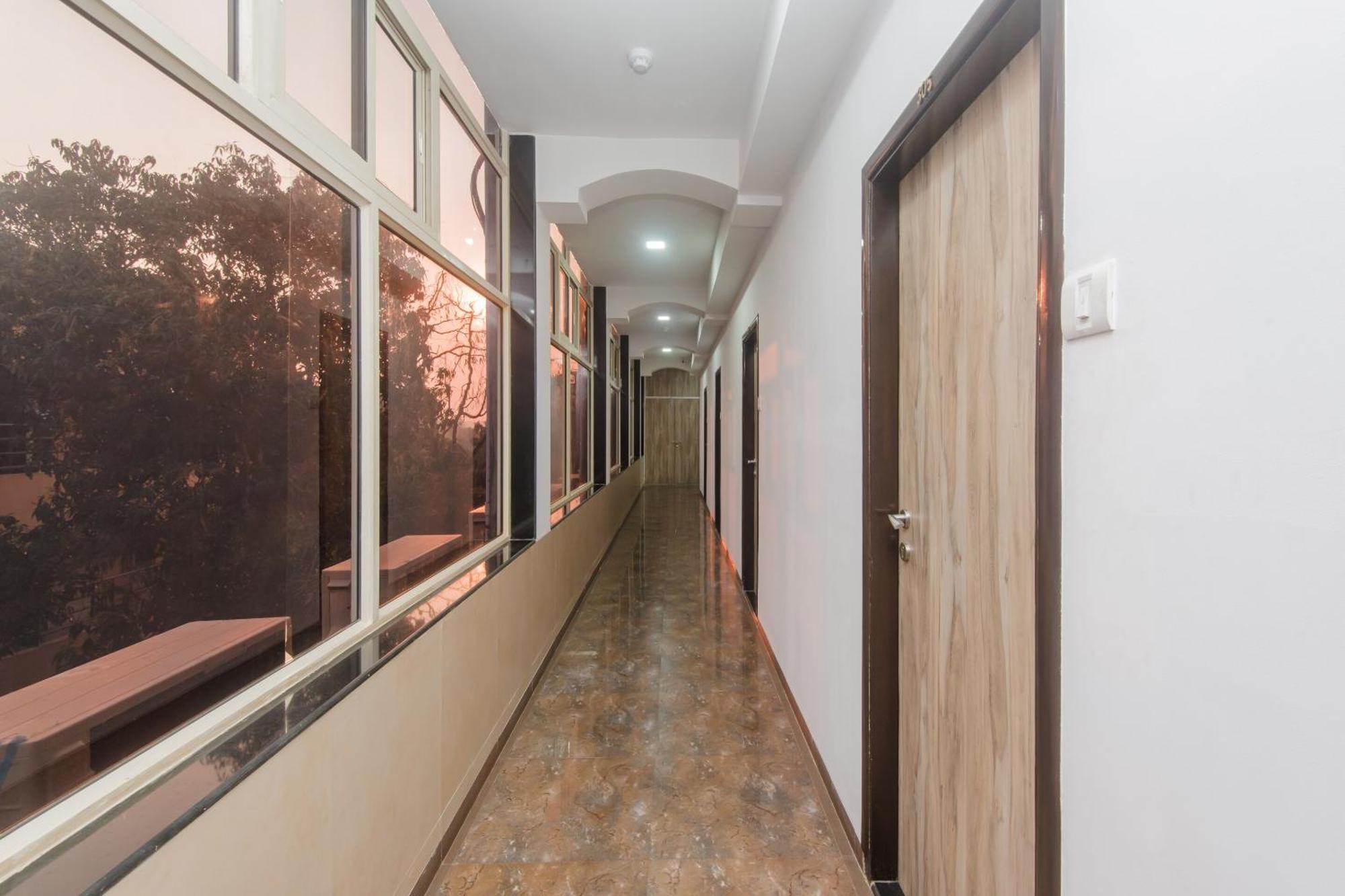 FabHotel Divine Residency Bombay Exterior foto